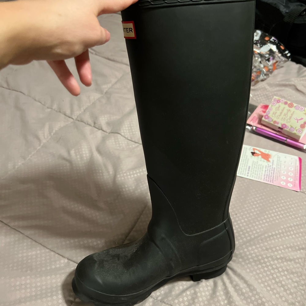 Fleece insulated Hunter boots.
